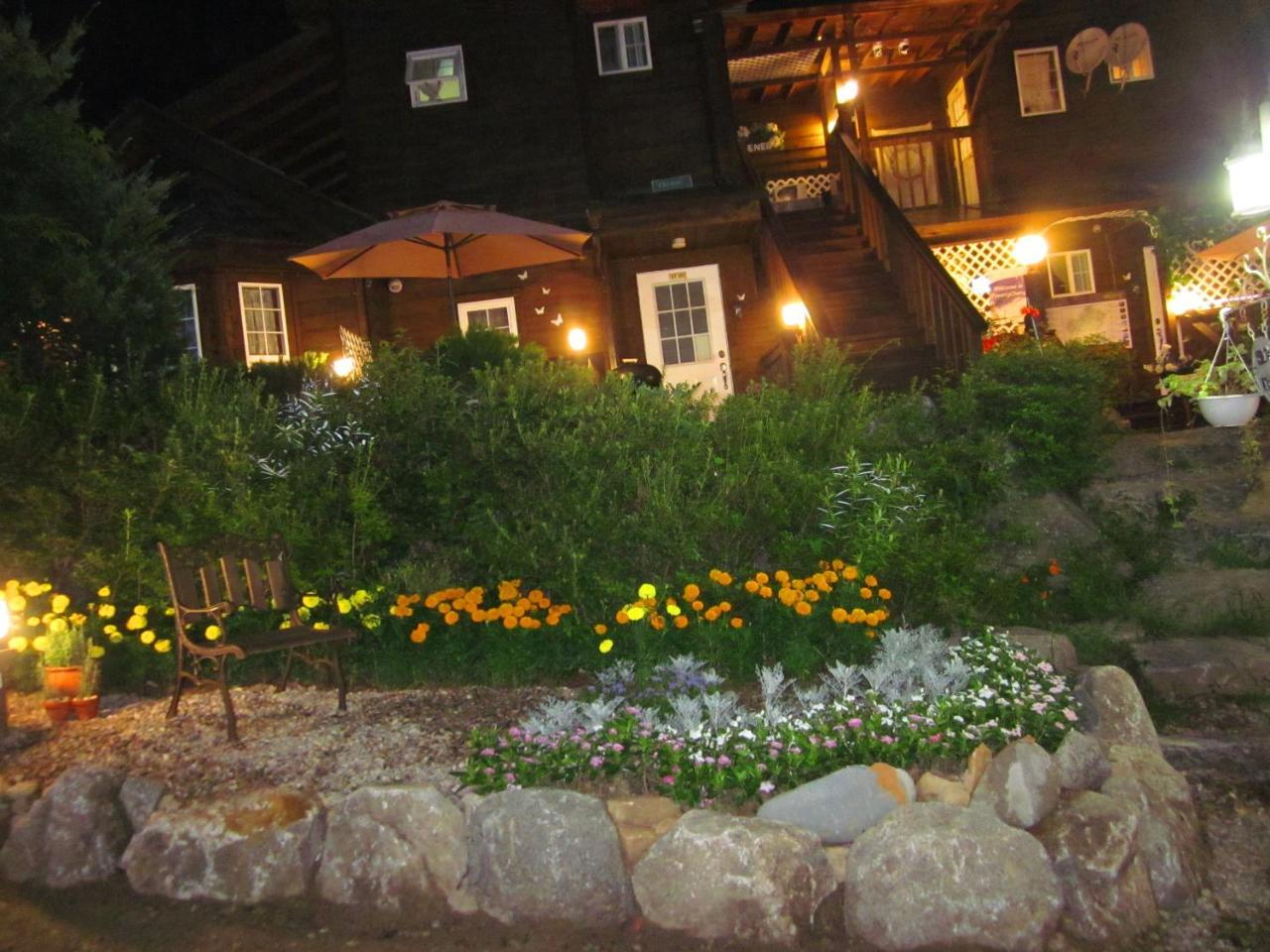 Mayfair Deneb Pension Pyeongchang Exterior photo